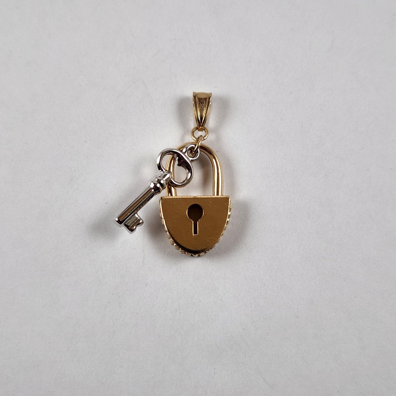 Pendant